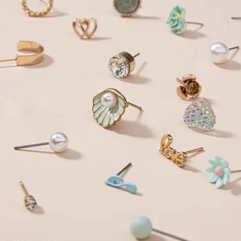 Glam Melody 30-in-1 Stud Earring Set