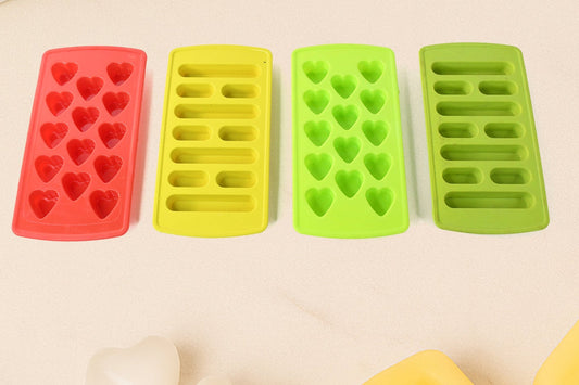 Plastic Ice Cube Tray Set (4 Pc)