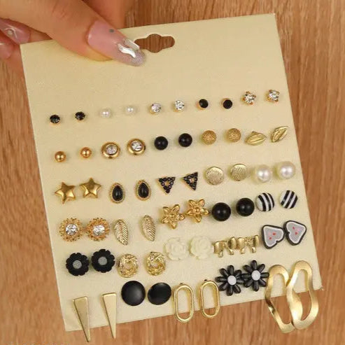 Everyday Chic – 30Piece Earring Set